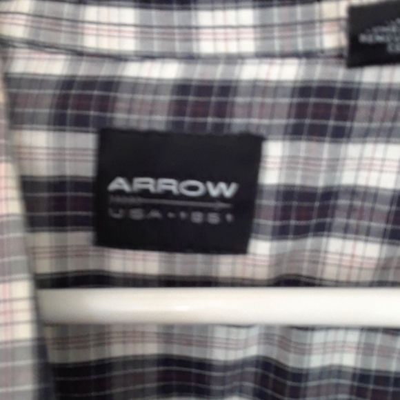 Arrow Wrinkle free button up mens size L - Picture 10 of 13
